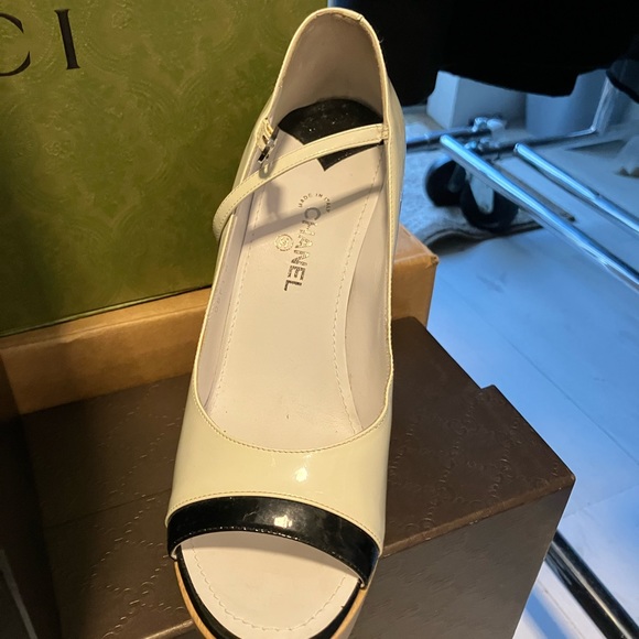 Chanel worn once broken ankle .38 Unique and magnificent. now $300 now $200 - Picture 14 of 15